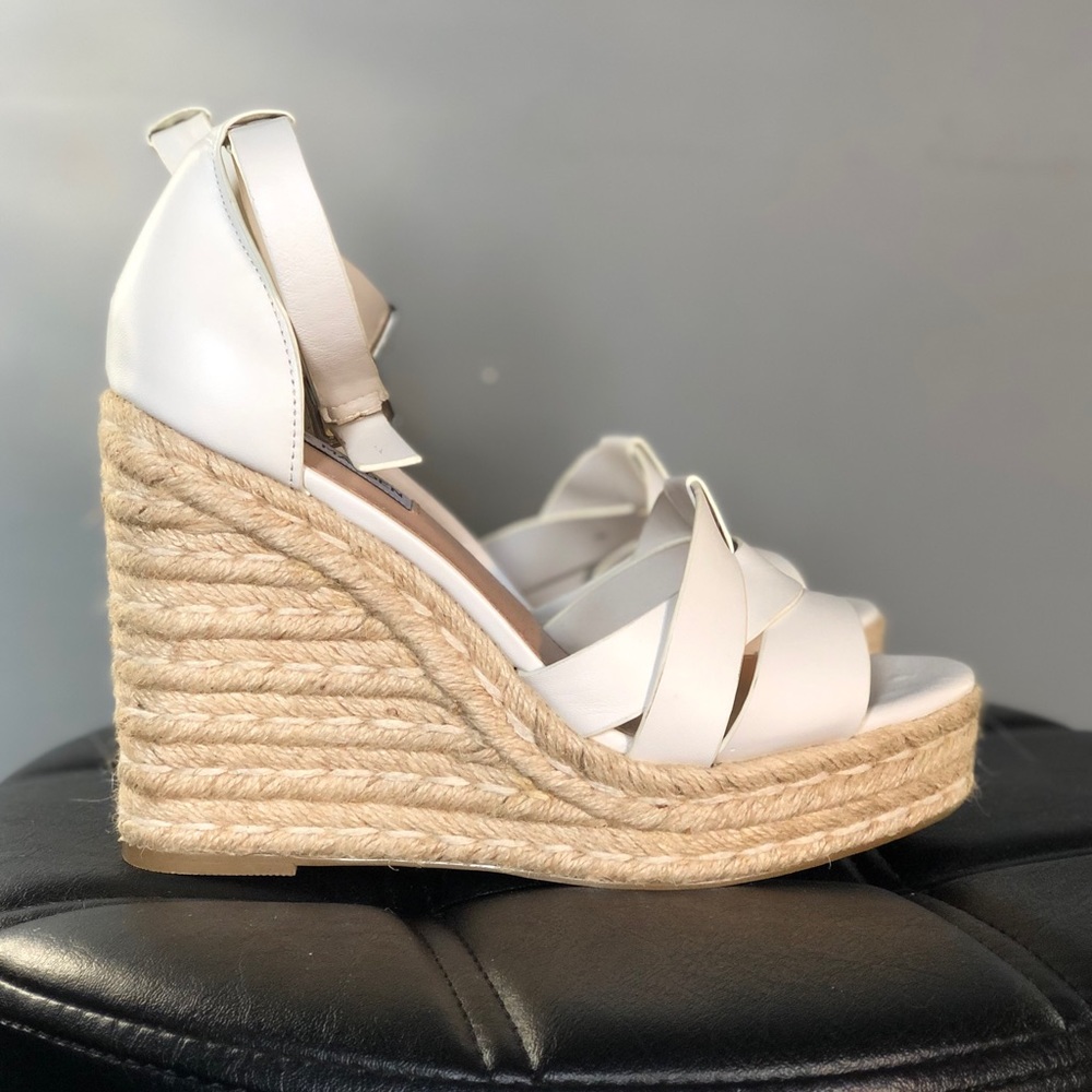 Steve Madden 8.5 White Leather Wedges